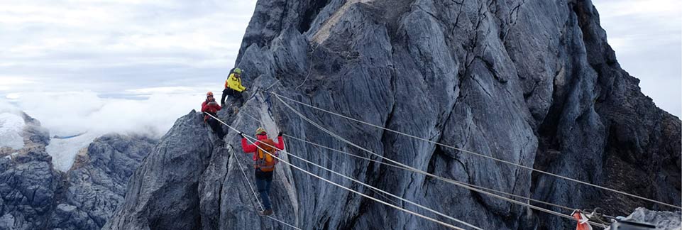 Carstensz Pyramid with Summit Xperience